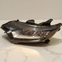 Laden Sie das Bild in den Galerie-Viewer, Frontscheinwerfer Mitsubishi Outlander III 4BX15-8301C8 LED Rechts oder Links SCH5189810126sz