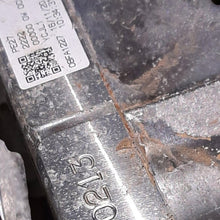 Laden Sie das Bild in den Galerie-Viewer, Motor Mazda 3 Bp PE27 2.0 3TKm 2020 Benzin Engine Unkomplett