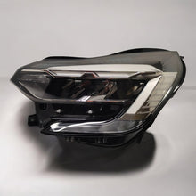 Laden Sie das Bild in den Galerie-Viewer, Frontscheinwerfer Renault Captur 260608054R Full LED Links Headlight