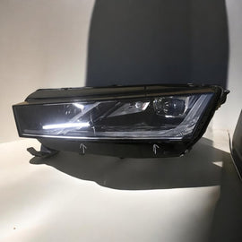 Frontscheinwerfer Skoda Octavia IV 5E4941015A Ein Stück (Rechts oder Links) SCH2177233483aw