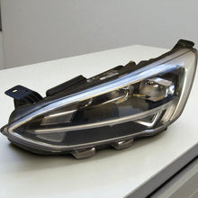 Laden Sie das Bild in den Galerie-Viewer, Frontscheinwerfer Ford Focus JX7B-13E015-AD LED Links Scheinwerfer Headlight SCH4526494480te