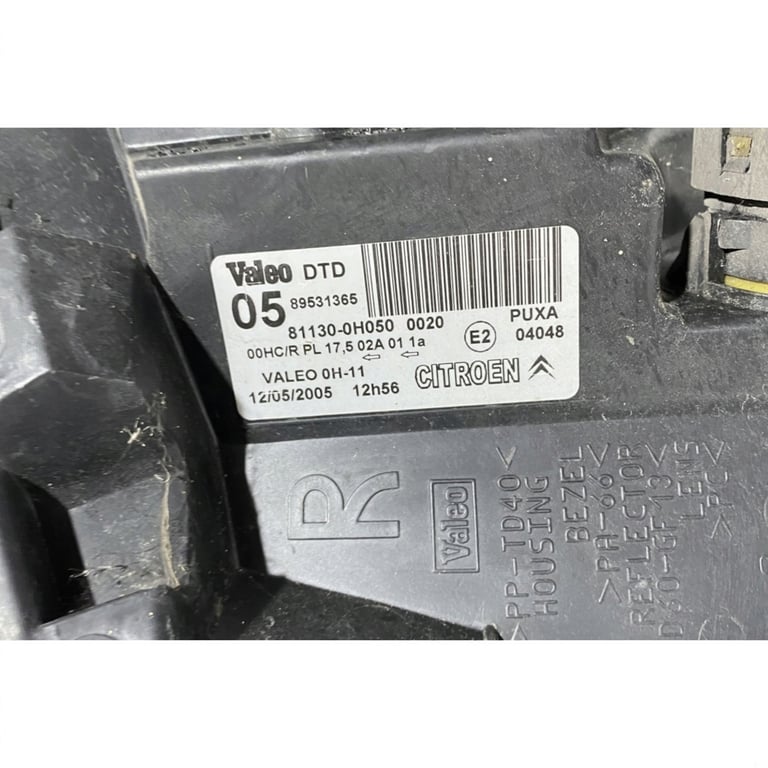 Frontscheinwerfer Citroën C1 811100H050 Rechts Scheinwerfer Headlight