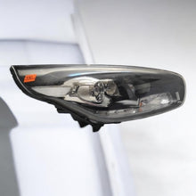 Laden Sie das Bild in den Galerie-Viewer, Frontscheinwerfer Kia Carens IV 92102A4 LED Rechts Scheinwerfer Headlight