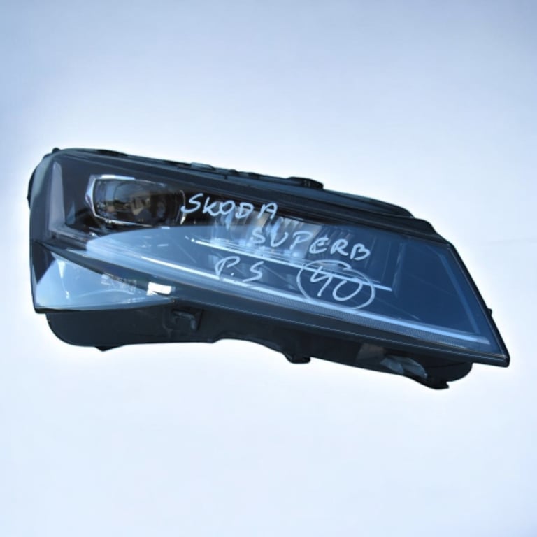 Frontscheinwerfer Skoda Superb III 3V1941016D LED Rechts Scheinwerfer Headlight