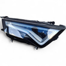Laden Sie das Bild in den Galerie-Viewer, Frontscheinwerfer Seat Ateca 576941031B LED Ein Stück (Rechts oder Links)