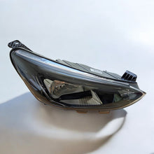 Load image into Gallery viewer, Frontscheinwerfer Ford Focus 18-MX7B-13E014-CC Rechts Scheinwerfer Headlight