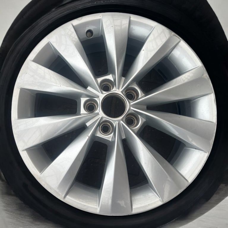 1x Alufelge 16 Zoll 6.0" 5x100 38ET Glanz Silber 658601025B Skoda Scala FEL3975807820ec