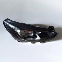 Laden Sie das Bild in den Galerie-Viewer, Frontscheinwerfer Ford Focus MX7B-13E014-CC Rechts Scheinwerfer Headlight