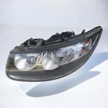 Laden Sie das Bild in den Galerie-Viewer, Frontscheinwerfer Hyundai Santa II Fe 92101-2B025 Links Scheinwerfer Headlight