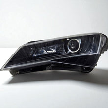 Laden Sie das Bild in den Galerie-Viewer, Frontscheinwerfer Skoda Superb III 3V1941015AA Xenon Links Headlight