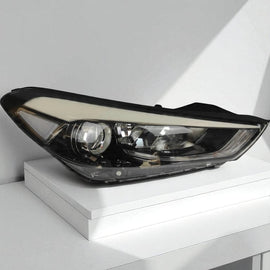 Frontscheinwerfer Hyundai Tucson 92102-D7100 Rechts Scheinwerfer Headlight SCH9778977722jb