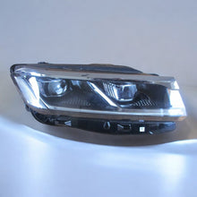 Laden Sie das Bild in den Galerie-Viewer, Frontscheinwerfer VW Touareg 701941036B LED Rechts Scheinwerfer Headlight