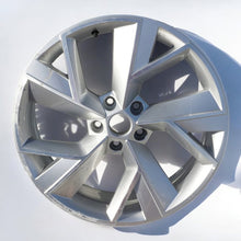 Load image into Gallery viewer, 1x Alufelge 19 Zoll 7.0" 5x112 43ET Glanz Silber 565601025F Skoda Kodiaq FEL7595317521uz
