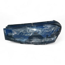Laden Sie das Bild in den Galerie-Viewer, Frontscheinwerfer Skoda Fabia IV 6VB941015 LED Links Scheinwerfer Headlight SCH9436171484ir