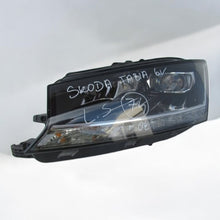 Laden Sie das Bild in den Galerie-Viewer, Frontscheinwerfer Skoda Fabia 6V1941015F LED Links Scheinwerfer Headlight