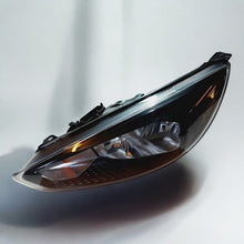Laden Sie das Bild in den Galerie-Viewer, Frontscheinwerfer Ford Focus F1EB13W030PC Links Scheinwerfer Headlight SCH1948943841ky
