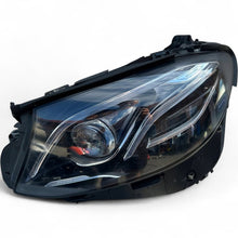 Laden Sie das Bild in den Galerie-Viewer, Frontscheinwerfer Mercedes-Benz W213 A2139066504 LED Rechts oder Links SCH2554607027np