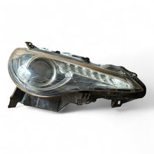 Laden Sie das Bild in den Galerie-Viewer, Frontscheinwerfer Toyota I 695060102 Rechts Scheinwerfer Headlight SCH6144180275ow