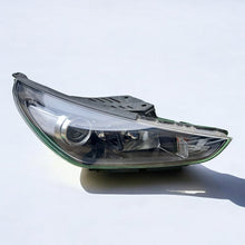 Load image into Gallery viewer, Frontscheinwerfer Hyundai I30 III Rechts Scheinwerfer Headlight