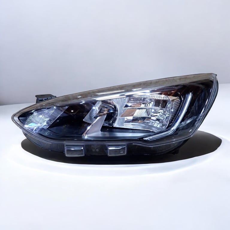 Frontscheinwerfer Ford Focus MX7B-13E015-CC LED Links Scheinwerfer Headlight