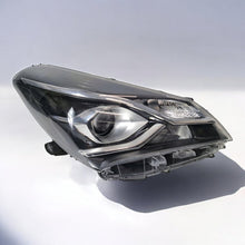 Load image into Gallery viewer, Frontscheinwerfer Toyota Yaris LED Rechts Scheinwerfer Headlight