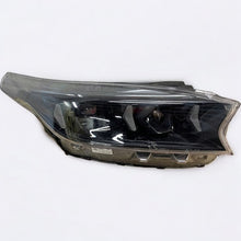 Laden Sie das Bild in den Galerie-Viewer, Frontscheinwerfer Kia Xceed 92102J7850 Rechts Scheinwerfer Headlight
