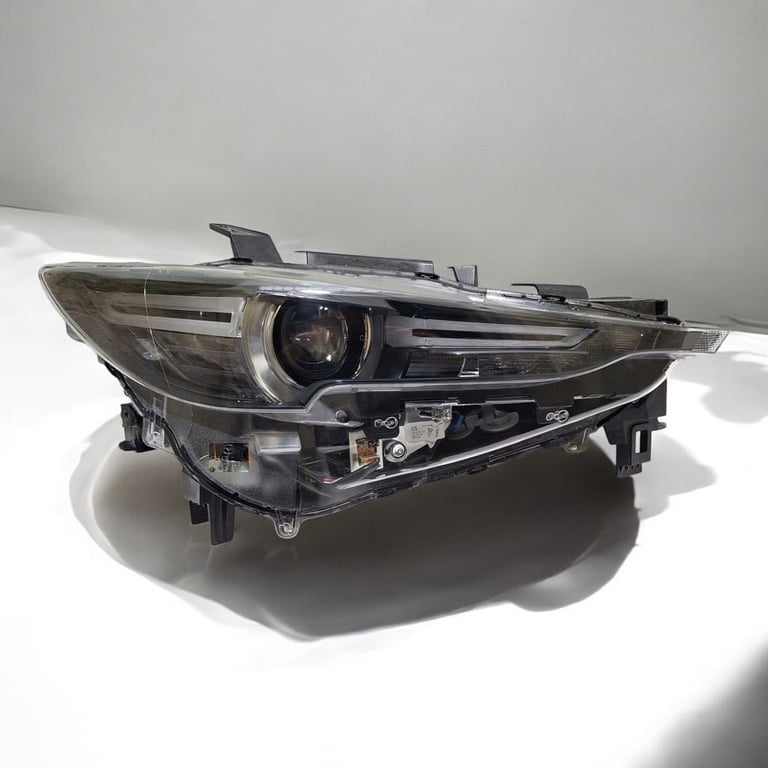 Frontscheinwerfer Mazda Cx5 827235440 K124-51030 Full LED Rechts Headlight SCH9810310229vi