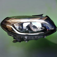 Laden Sie das Bild in den Galerie-Viewer, Frontscheinwerfer Mercedes-Benz W246 A2469063401 LED Rechts Headlight SCH9163861439dn