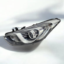 Laden Sie das Bild in den Galerie-Viewer, Frontscheinwerfer Hyundai I30 92101-A6020 LED Links Scheinwerfer Headlight