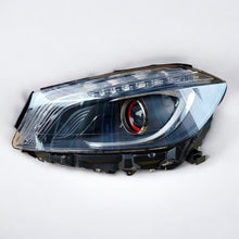 Laden Sie das Bild in den Galerie-Viewer, Frontscheinwerfer Mercedes-Benz W176 A1768204461 Xenon Links Headlight SCH9558176829hk