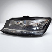 Load image into Gallery viewer, Frontscheinwerfer Skoda Fabia III 6V1941015D Links Scheinwerfer Headlight