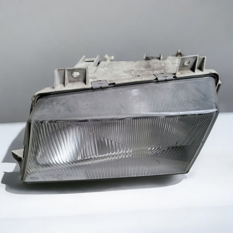 Frontscheinwerfer Mercedes-Benz Vario Ein Stück (Rechts oder Links) Headlight