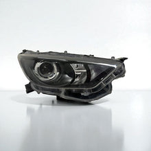 Load image into Gallery viewer, Frontscheinwerfer Toyota Yaris Ein Stück (Rechts oder Links) Headlight SCH7376462697np