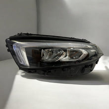 Laden Sie das Bild in den Galerie-Viewer, Frontscheinwerfer Mercedes-Benz W177 A1779062700 Full LED Links Headlight SCH3632452028ll