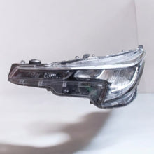 Laden Sie das Bild in den Galerie-Viewer, Frontscheinwerfer Toyota Corolla 81150-02S60 90154118 Full LED Links Headlight