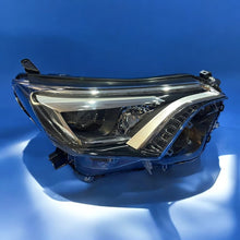 Laden Sie das Bild in den Galerie-Viewer, Frontscheinwerfer Toyota Rav 4 LED Rechts Scheinwerfer Headlight SCH7369219334om