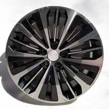 Laden Sie das Bild in den Galerie-Viewer, 1x Alufelge 18 Zoll 8.0&quot; 5x108 42ET 32209455 Volvo S90 V90 Rim Wheel