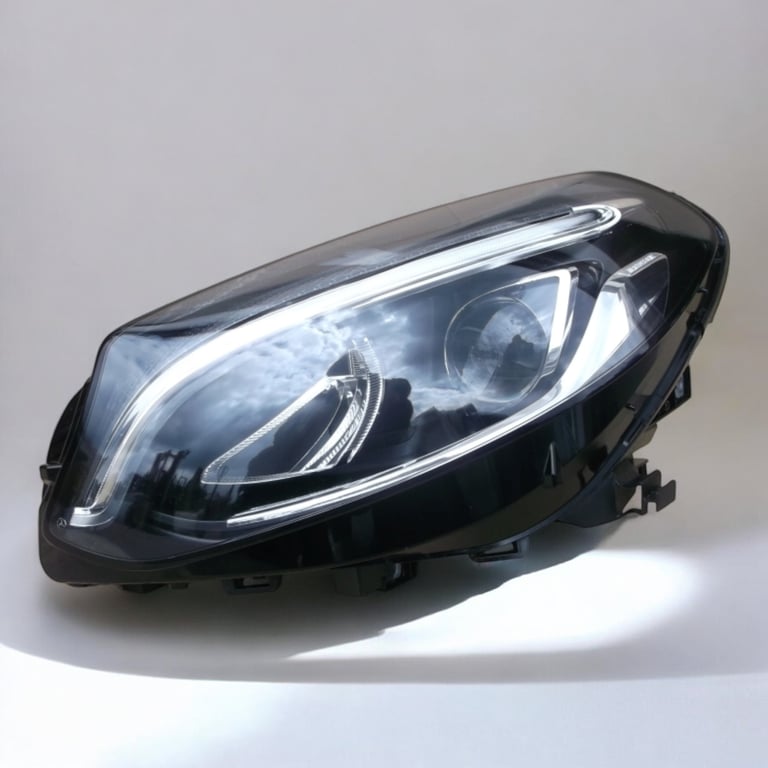 Frontscheinwerfer Mercedes-Benz W246 A2469065301 LED Links Headlight