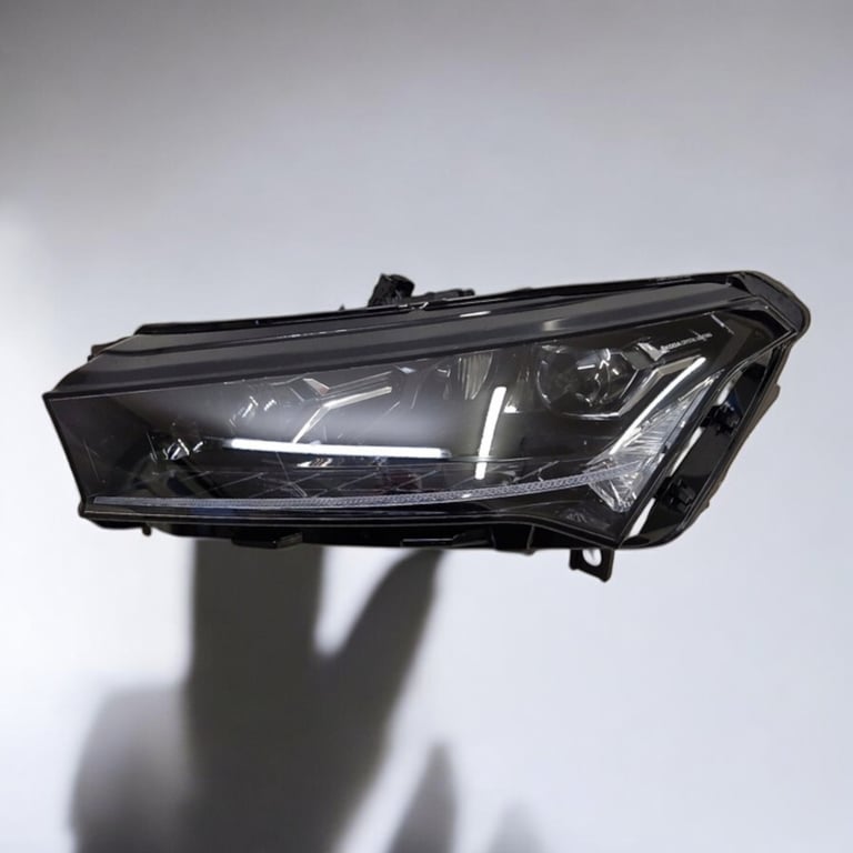 Frontscheinwerfer Skoda Enyaq 5LB941015A LED Links Scheinwerfer Headlight
