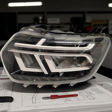 Load image into Gallery viewer, Frontscheinwerfer Dacia Duster 260602465R LED Links Scheinwerfer Headlight SCH4367201680pd