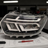 Frontscheinwerfer Dacia Duster 260602465R LED Links Scheinwerfer Headlight