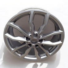 Laden Sie das Bild in den Galerie-Viewer, 1x Alufelge 18 Zoll 6.5" 5x112 41ET Glanz Grau 6877550 BMW X1 F48 Rim Wheel FEL4497411134xn