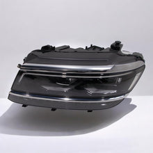 Laden Sie das Bild in den Galerie-Viewer, Frontscheinwerfer VW Tiguan 5NB941081A LED Links Scheinwerfer Headlight