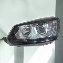 Laden Sie das Bild in den Galerie-Viewer, Frontscheinwerfer Skoda Yeti 5L1941015C Xenon Links Scheinwerfer Headlight