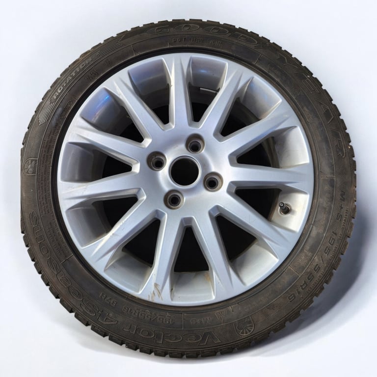 1x Alufelge 16 Zoll 6.5" 4x108 40ET AY111007DB Ford Fiesta Rim Wheel