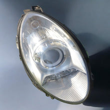 Laden Sie das Bild in den Galerie-Viewer, Frontscheinwerfer Mercedes-Benz W251 Xenon Rechts Scheinwerfer Headlight