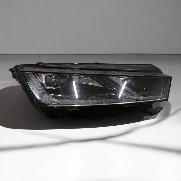 Frontscheinwerfer Skoda Octavia IV Rechts Scheinwerfer Headlight SCH6591623393pq
