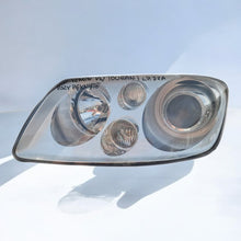 Laden Sie das Bild in den Galerie-Viewer, Frontscheinwerfer VW Touran Xenon Links Scheinwerfer Headlight