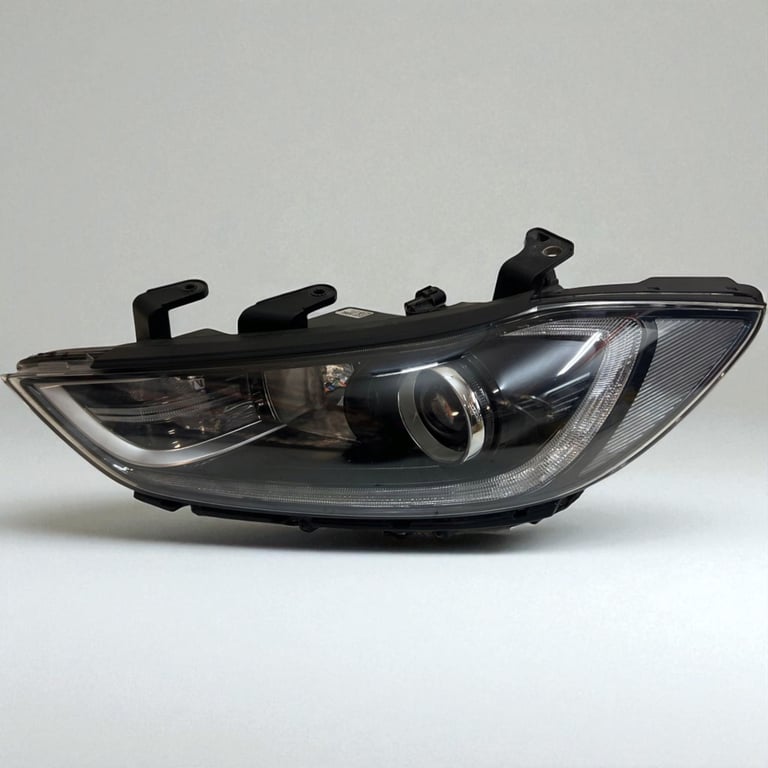 Frontscheinwerfer Hyundai Elantra 92101F2 Links Scheinwerfer Headlight SCH4422445407su