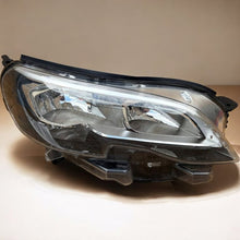Laden Sie das Bild in den Galerie-Viewer, Frontscheinwerfer Peugeot Expert Traveller 9808572580 Rechts Headlight SCH3538944010it